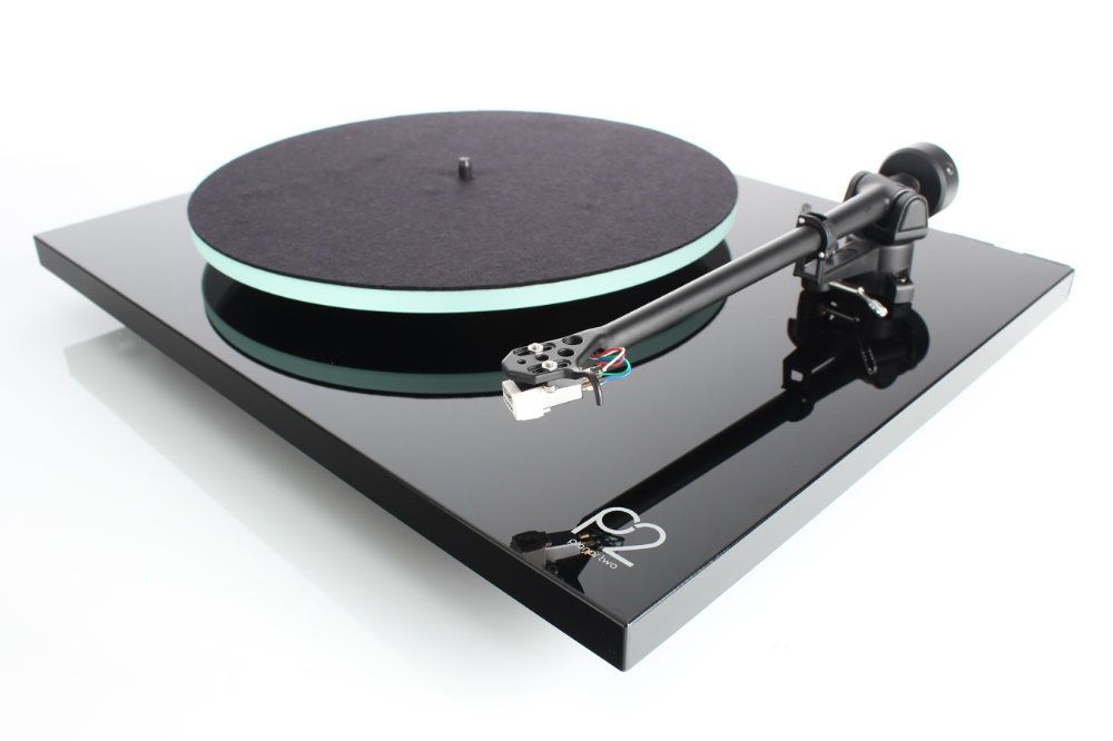 Vinyl Rega Planar 2 + Carbon 