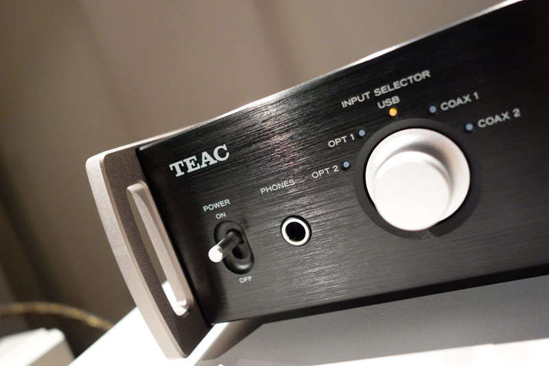 Förstärkare Teac UD-501