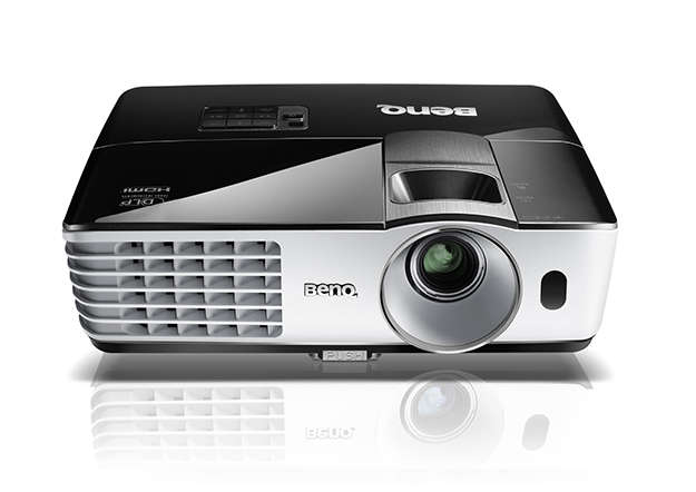 Projektorer BenQ TH681 + 1par DGD5 3D glasögon