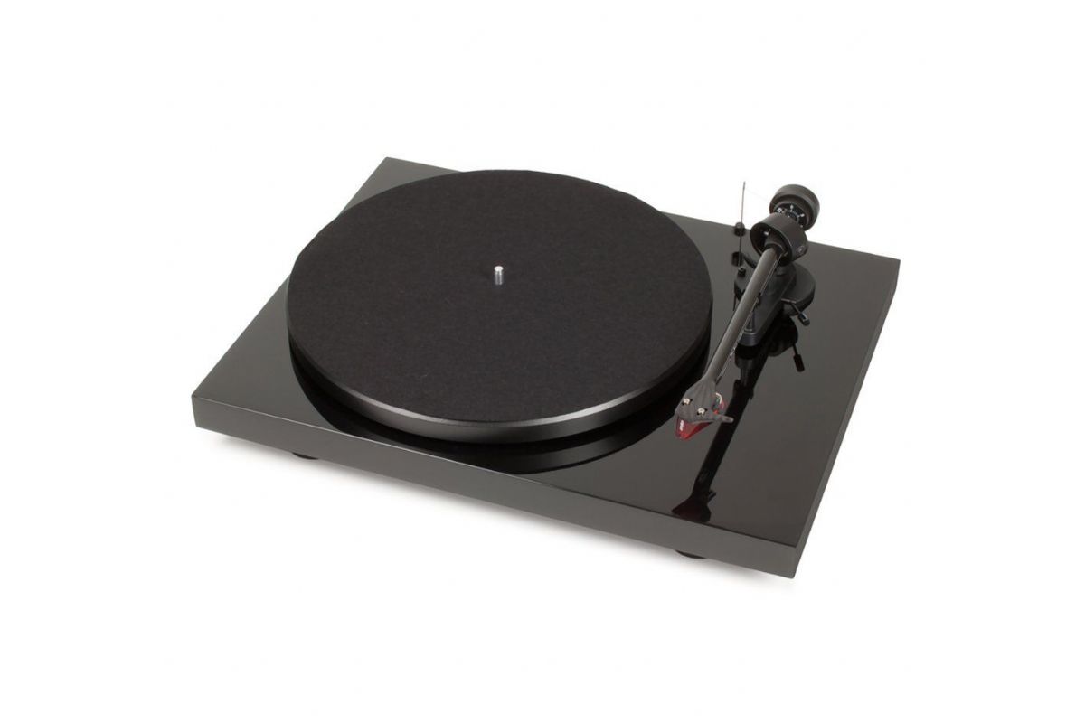 Vinyl Pro-Ject Audio Debut Carbon DC + Ortofon 2M Red