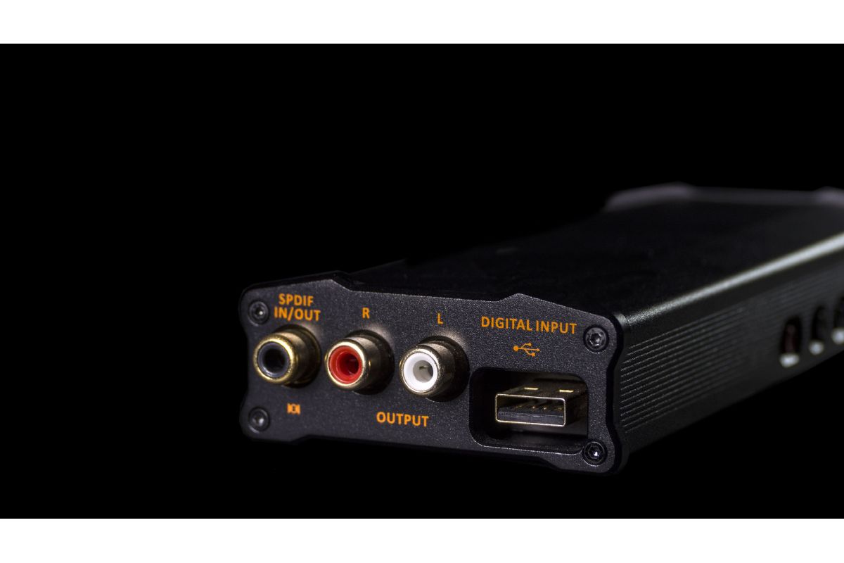 Hörlurar iFi Audio Micro iDSD BL