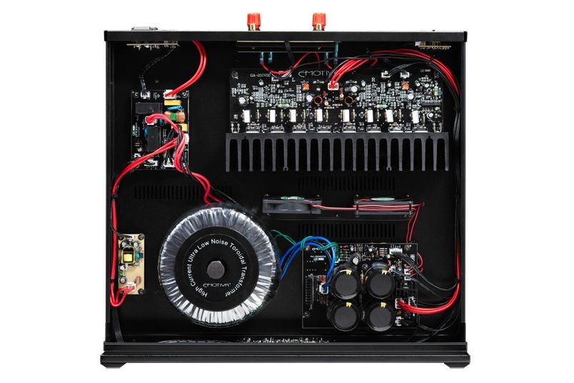 System/Paket Yamaha WXC-50 + Emotiva BasX A-300 stereopaket