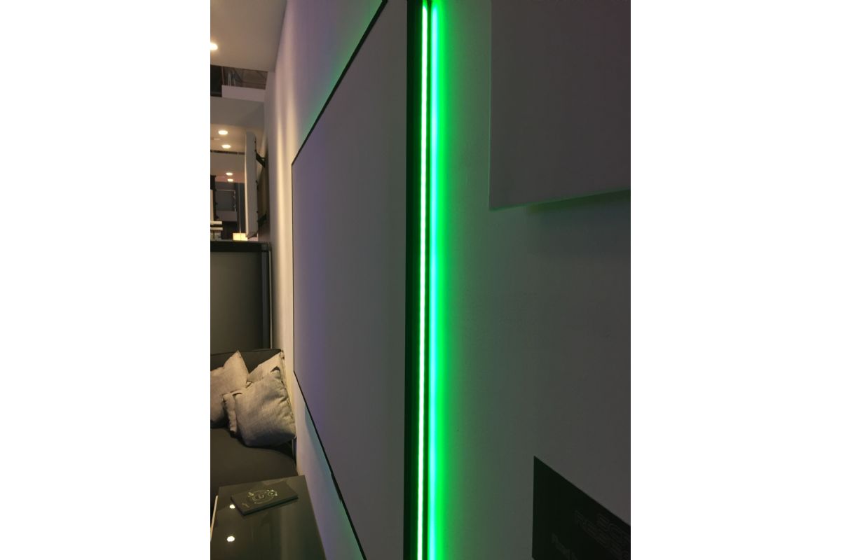 Dukar Screen Research Fixed Supreme Design Solidpix 16:9