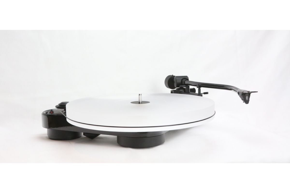 Vinyl Pro-Ject Audio Acryl It RPM3 Carbon