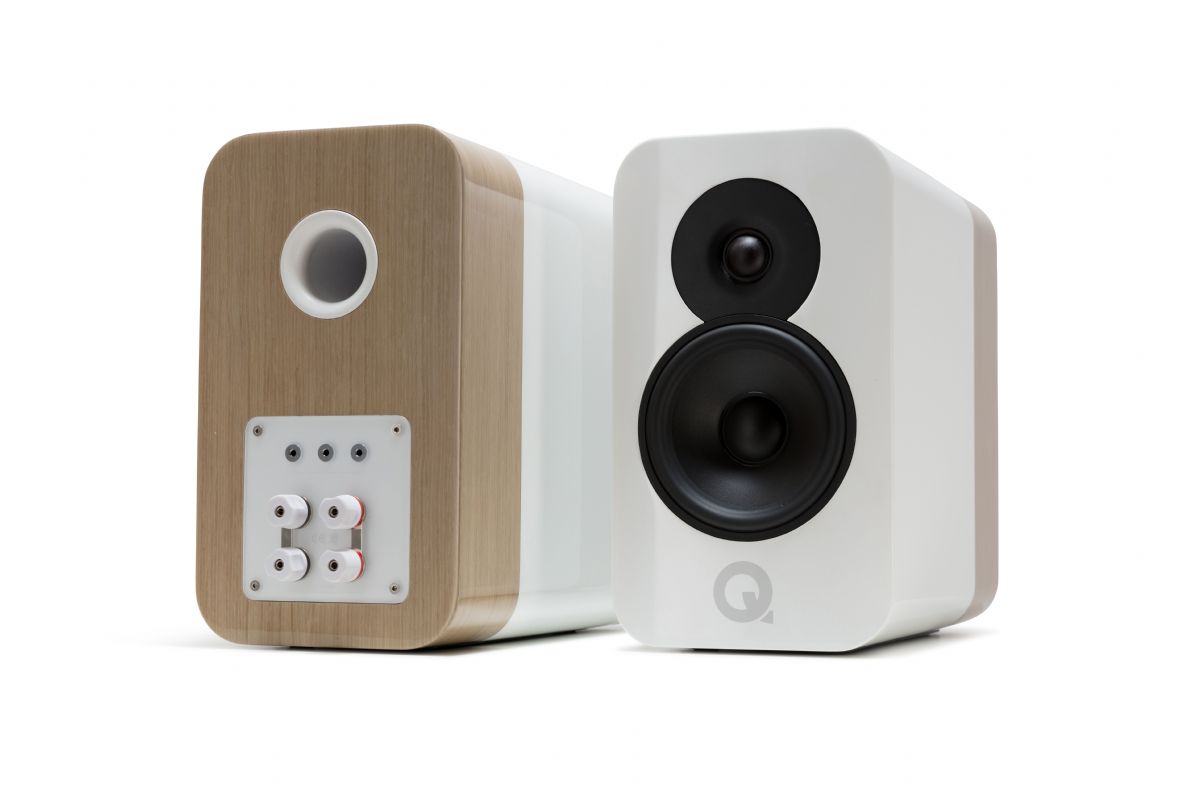 Högtalare Q Acoustics Concept 300 med stativ