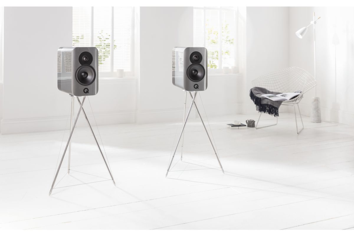 Högtalare Q Acoustics Concept 300 med stativ