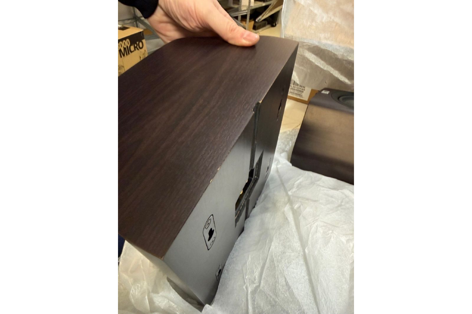 Högtalare JBL Studio S610 vägghögtalare Demo