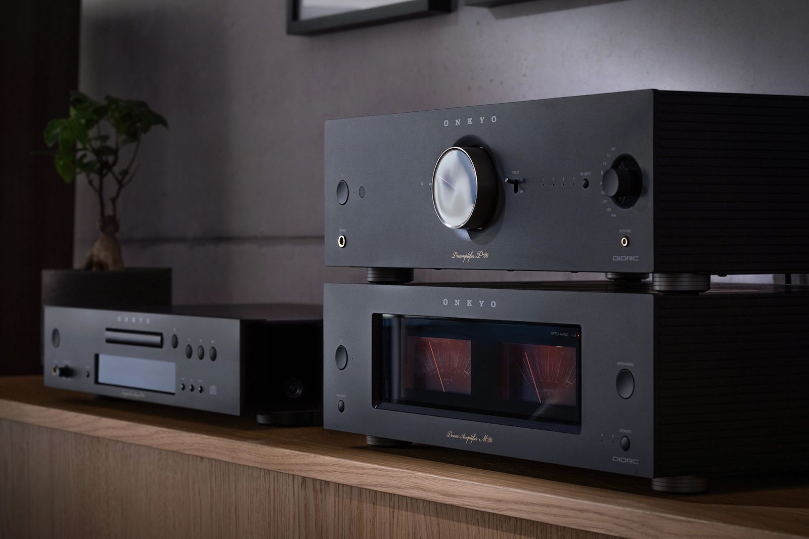 Förstärkare Onkyo P-80 stereoförsteg med Dirac Live