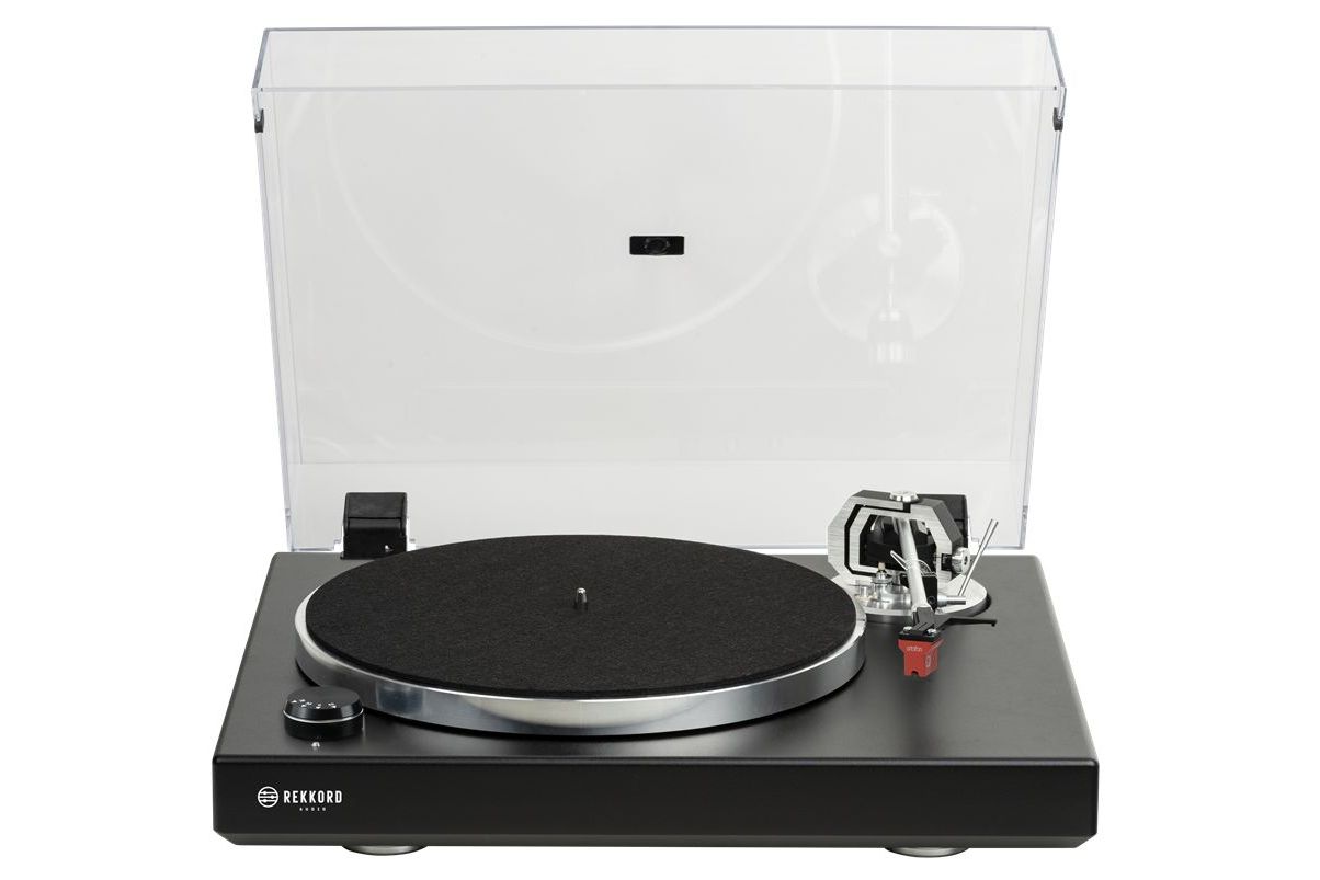 Vinyl Rekkord Audio M600 med Ortofon Quintet Red