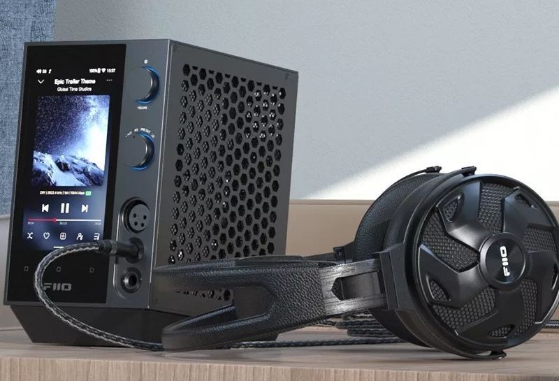 Hörlurar FiiO R7 DAC, streamer och hörlursförstärkare