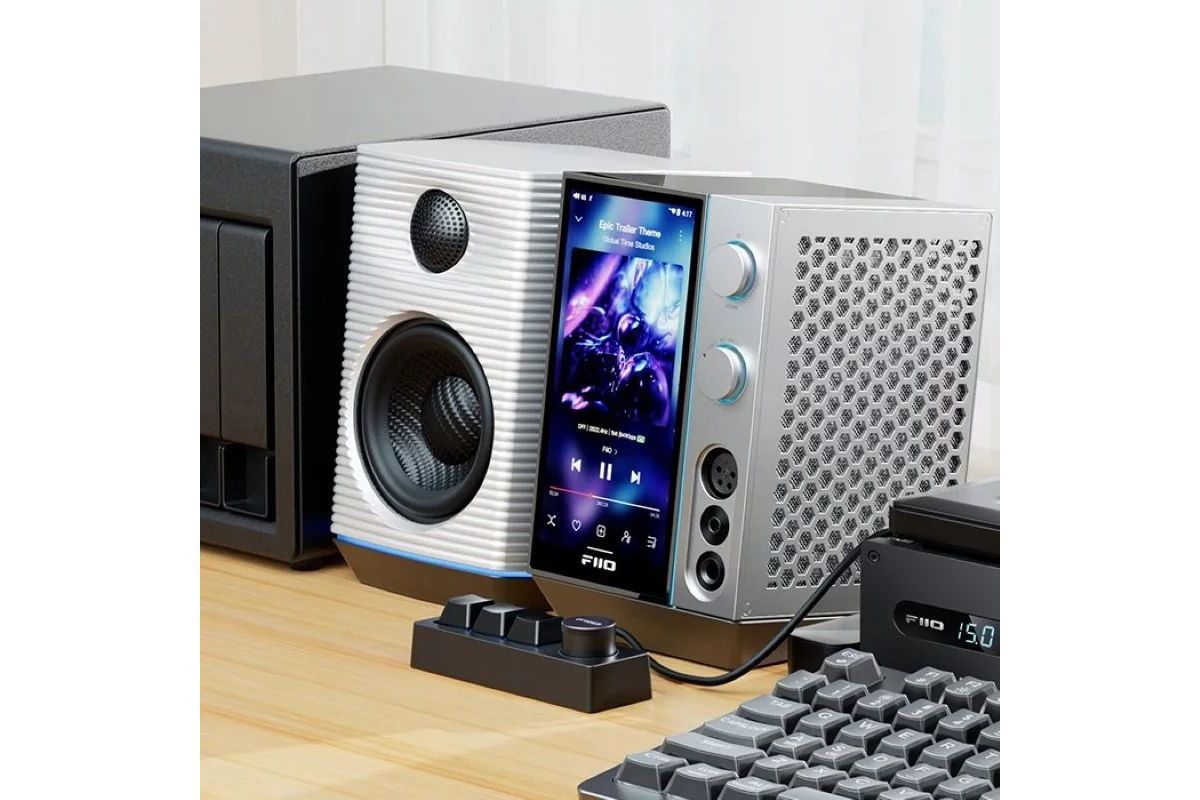 Hörlurar FiiO R9 DAC, streamer och hörlursförstärkare