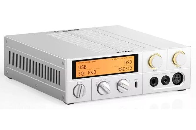 Hörlurar FiiO K17 DAC och hörlurförstärkare