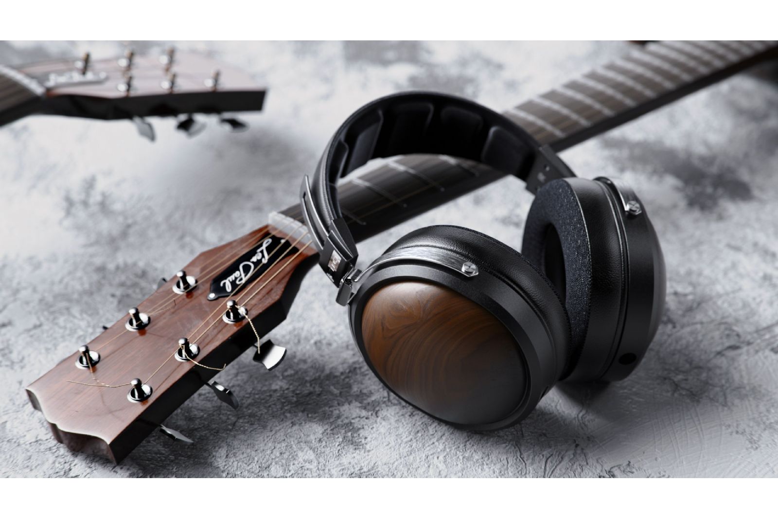 Hörlurar FiiO FT1 slutna over-ear hörlurar