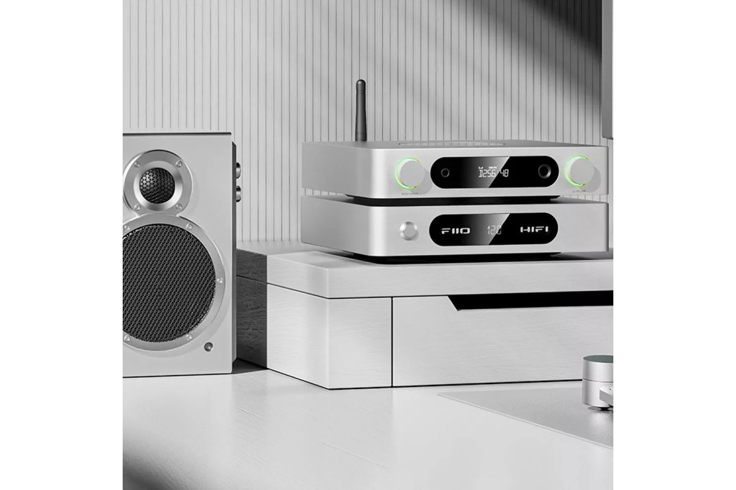 Hörlurar FiiO K13 R2R DAC och hörlursförstärkare