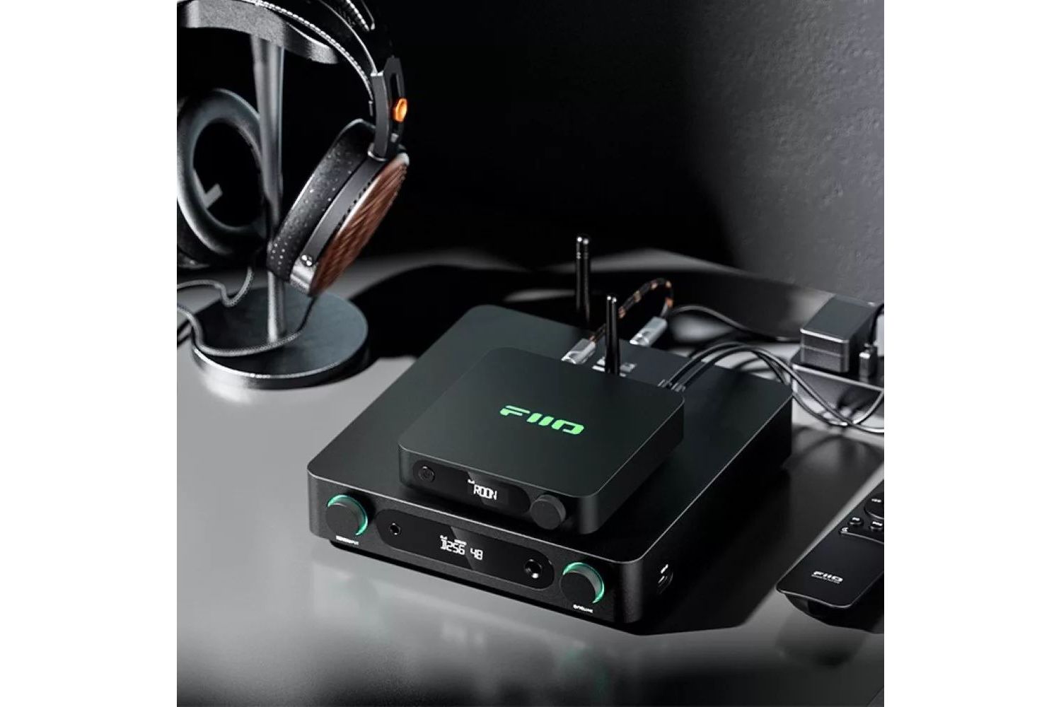 Hörlurar FiiO K13 R2R DAC och hörlursförstärkare