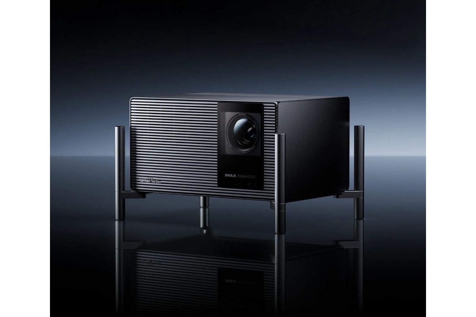 Projektorer XGIMI Titan Noir 4K RGB Triple Laser