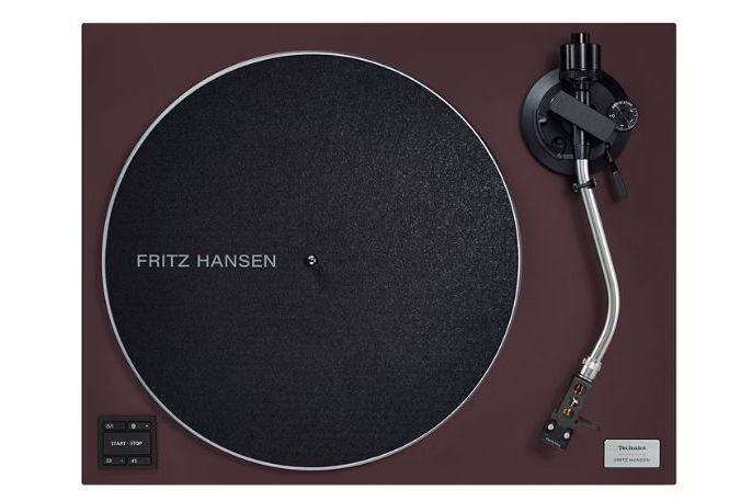Vinyl Technics SL-40CBTFH Fritz Hansen Edition