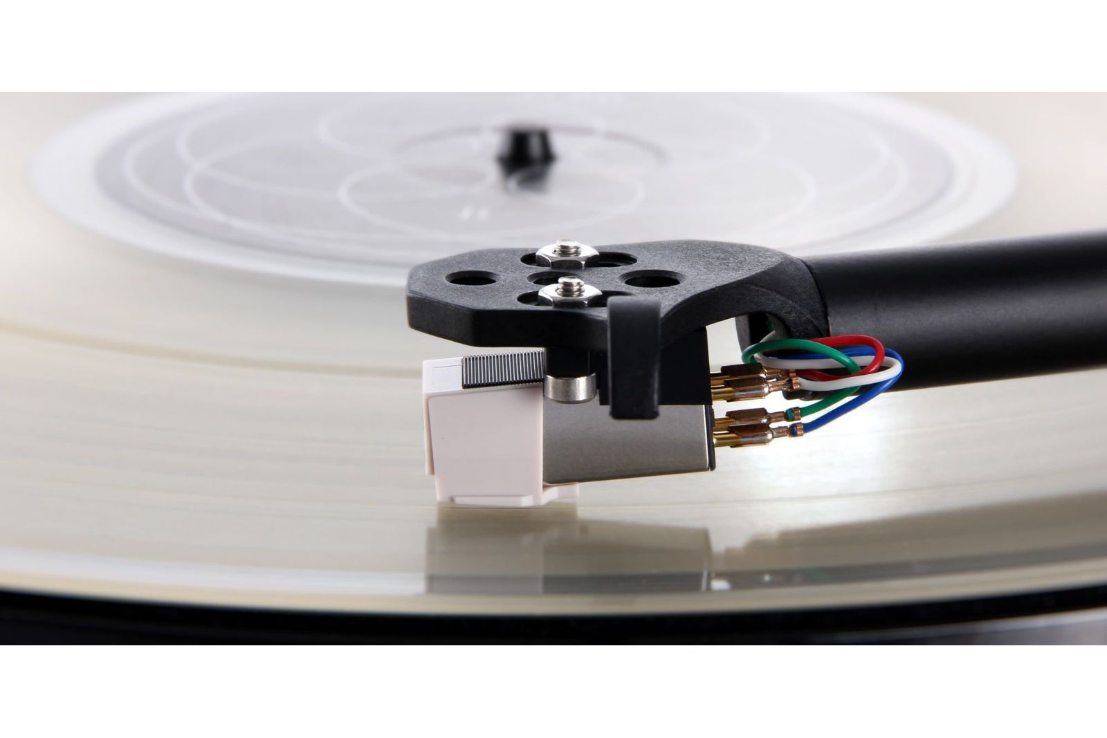 Vinyl Rega Carbon MM-pickup