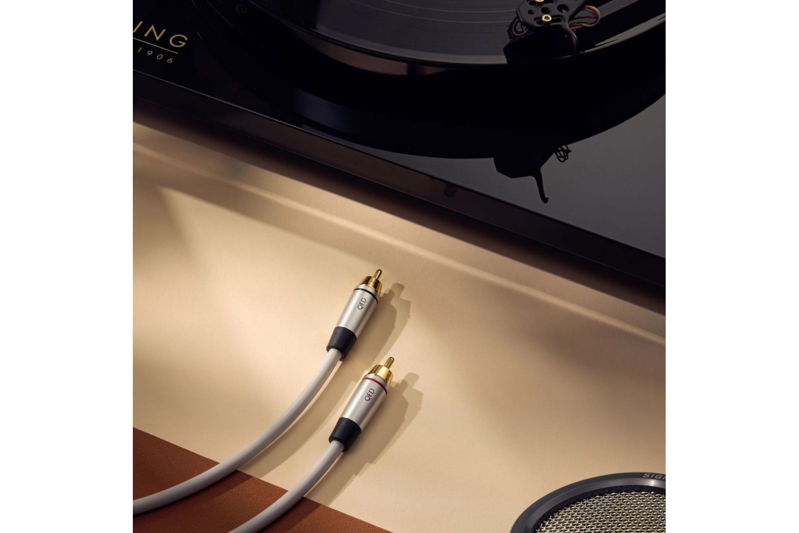 Kablar QED New Performance Audio RCA - RCA