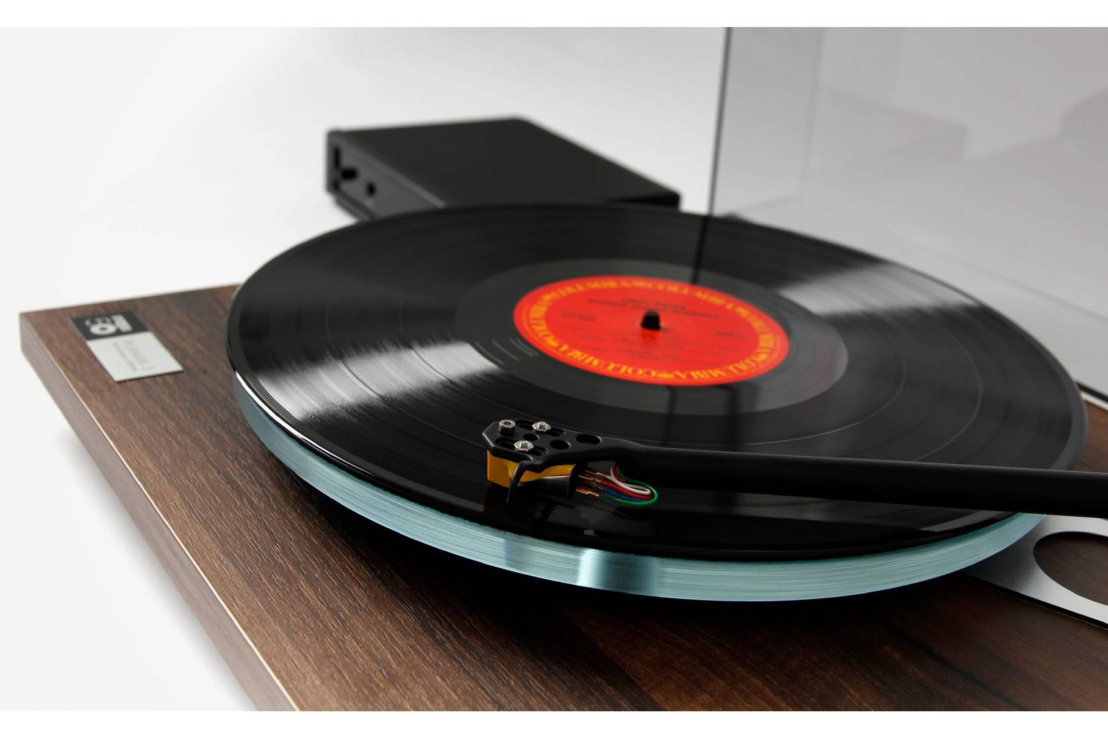 Vinyl Rega Planar 3 50th Anniversary Demo